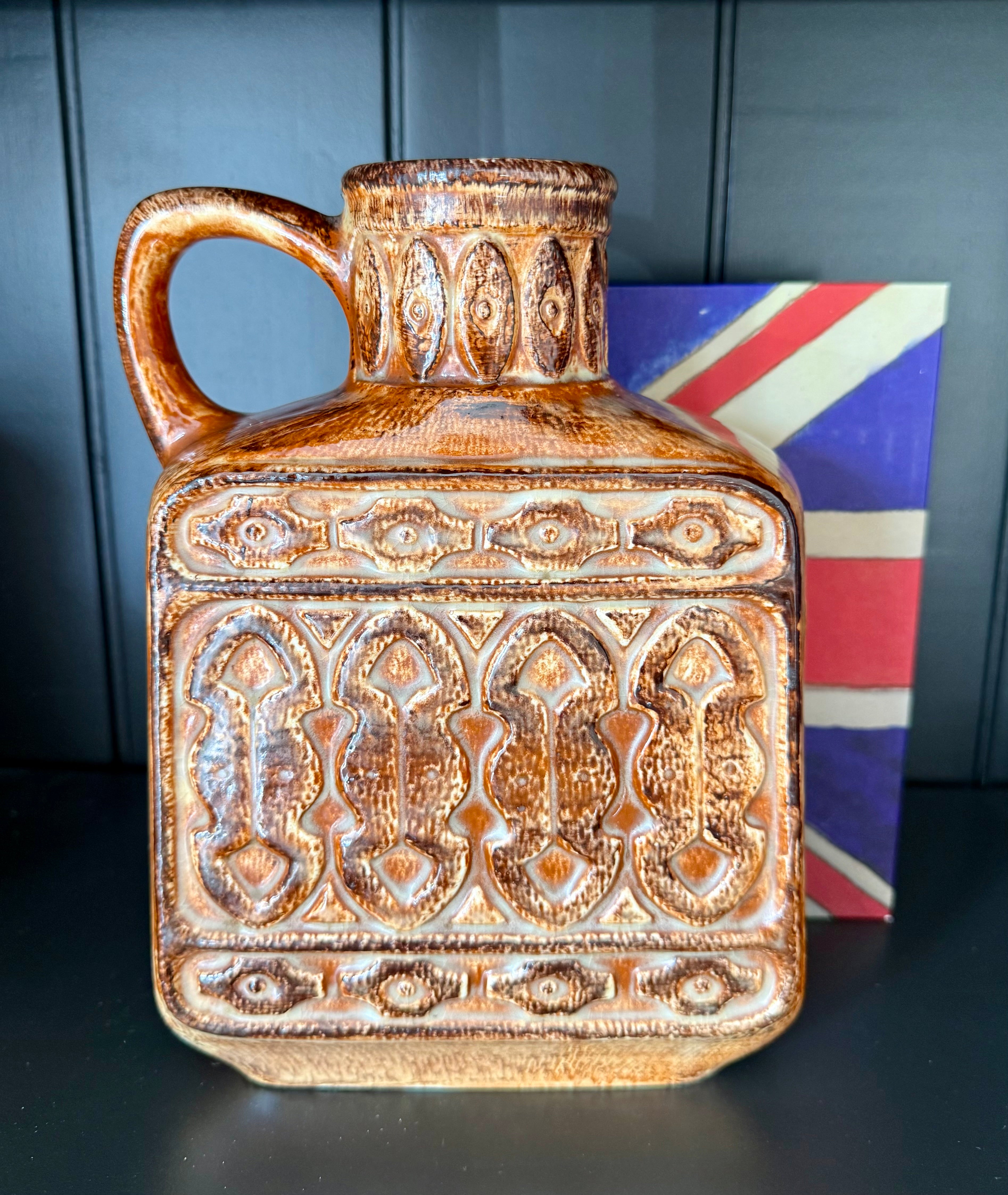 Price Kensington: Piraeus jug vase