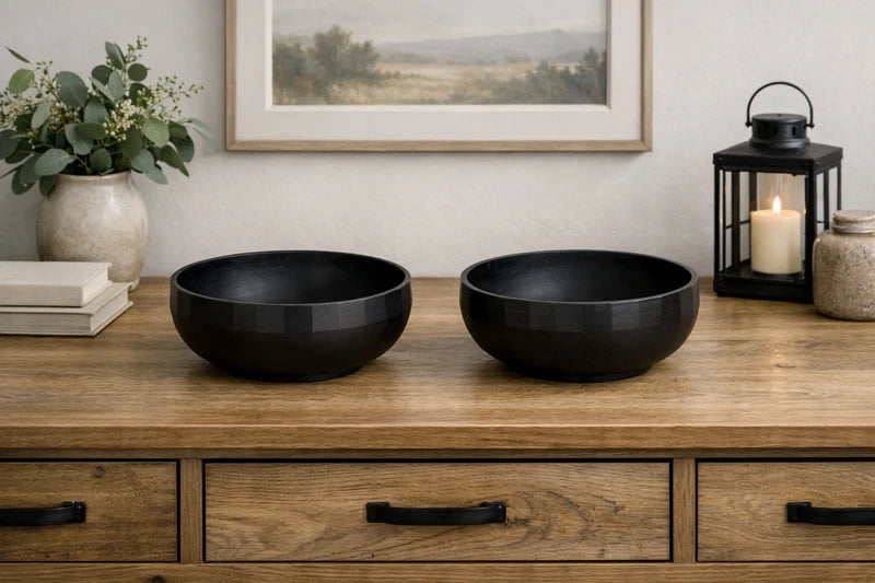 Wedgwood: Black Basalt Decorative Bowls, by Keith Murray (1933-1941)