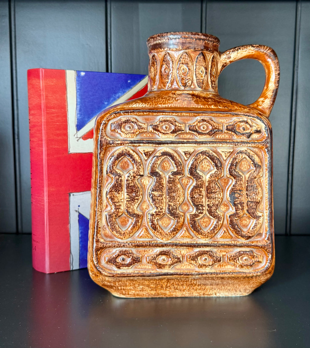 Price Kensington: Piraeus jug vase