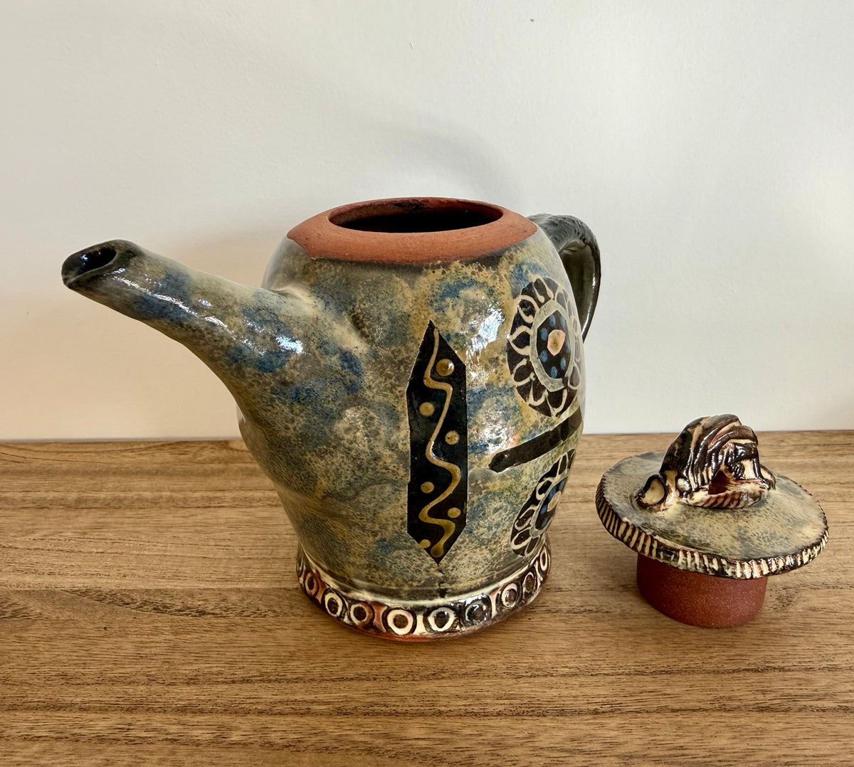Nicole Gladwin: Studio Pottery Teapot