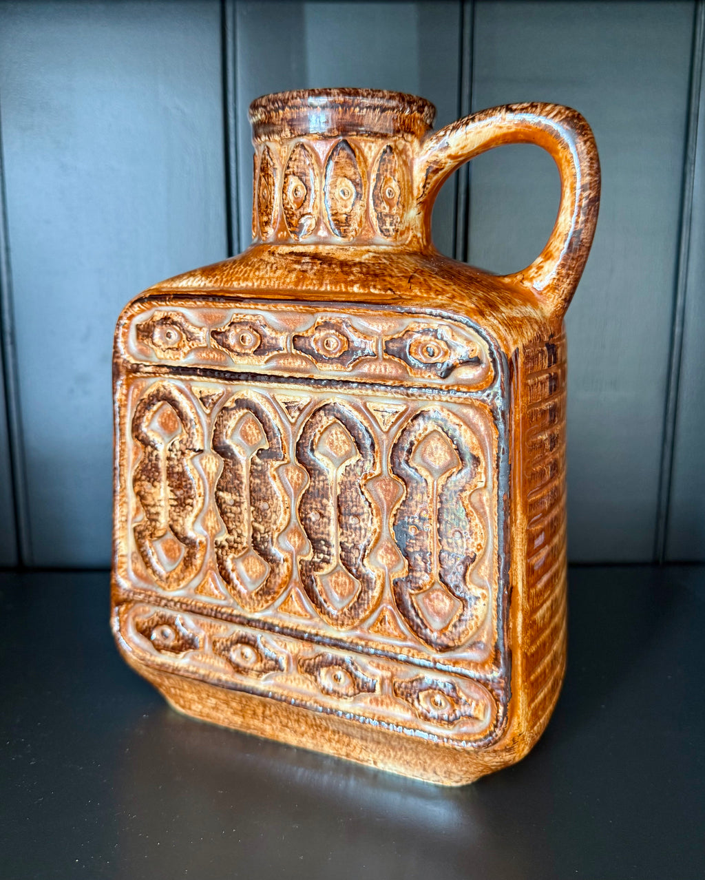 Price Kensington: Piraeus jug vase