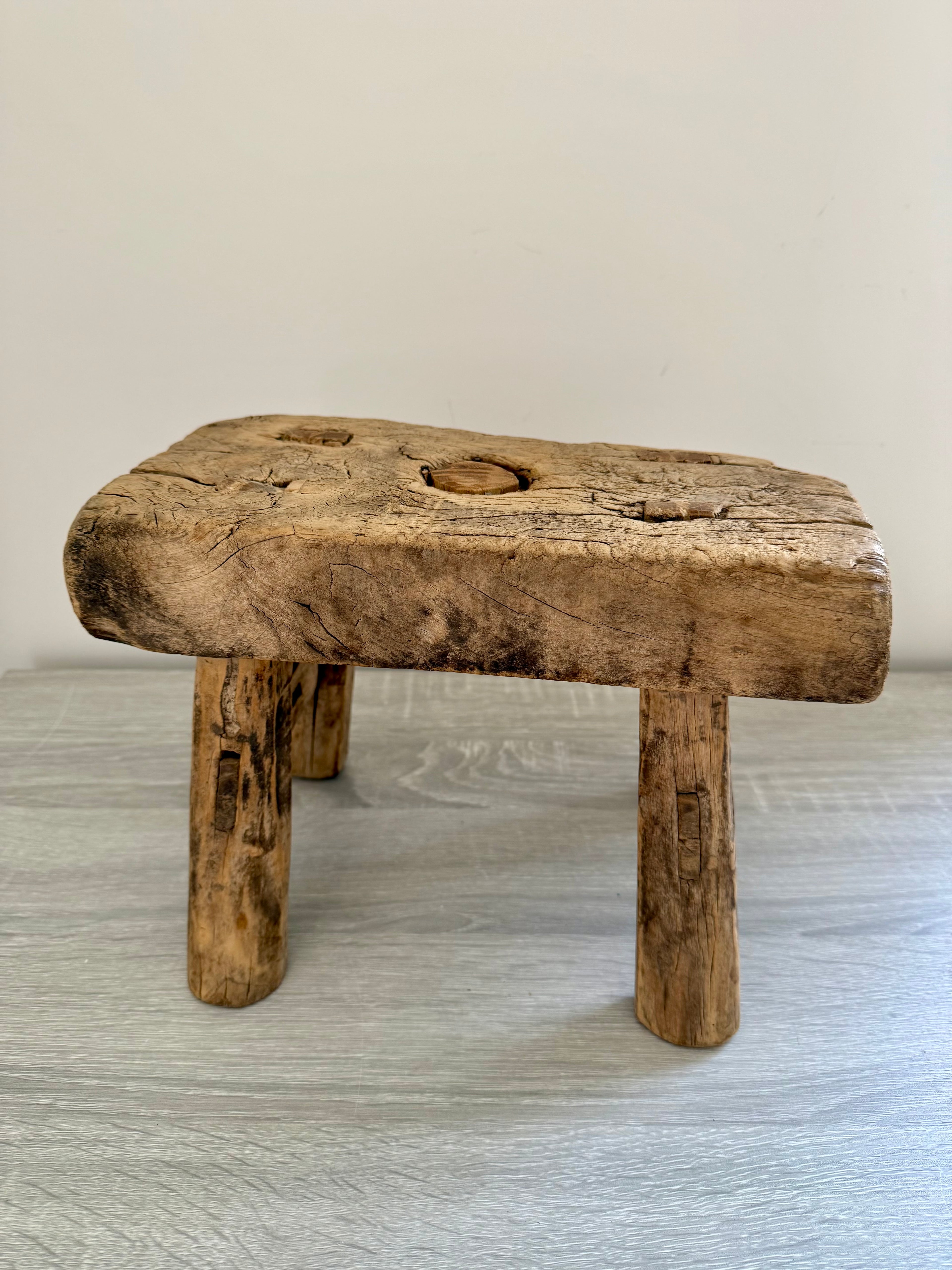 English Elm Farm Stool (c.1780–1840)